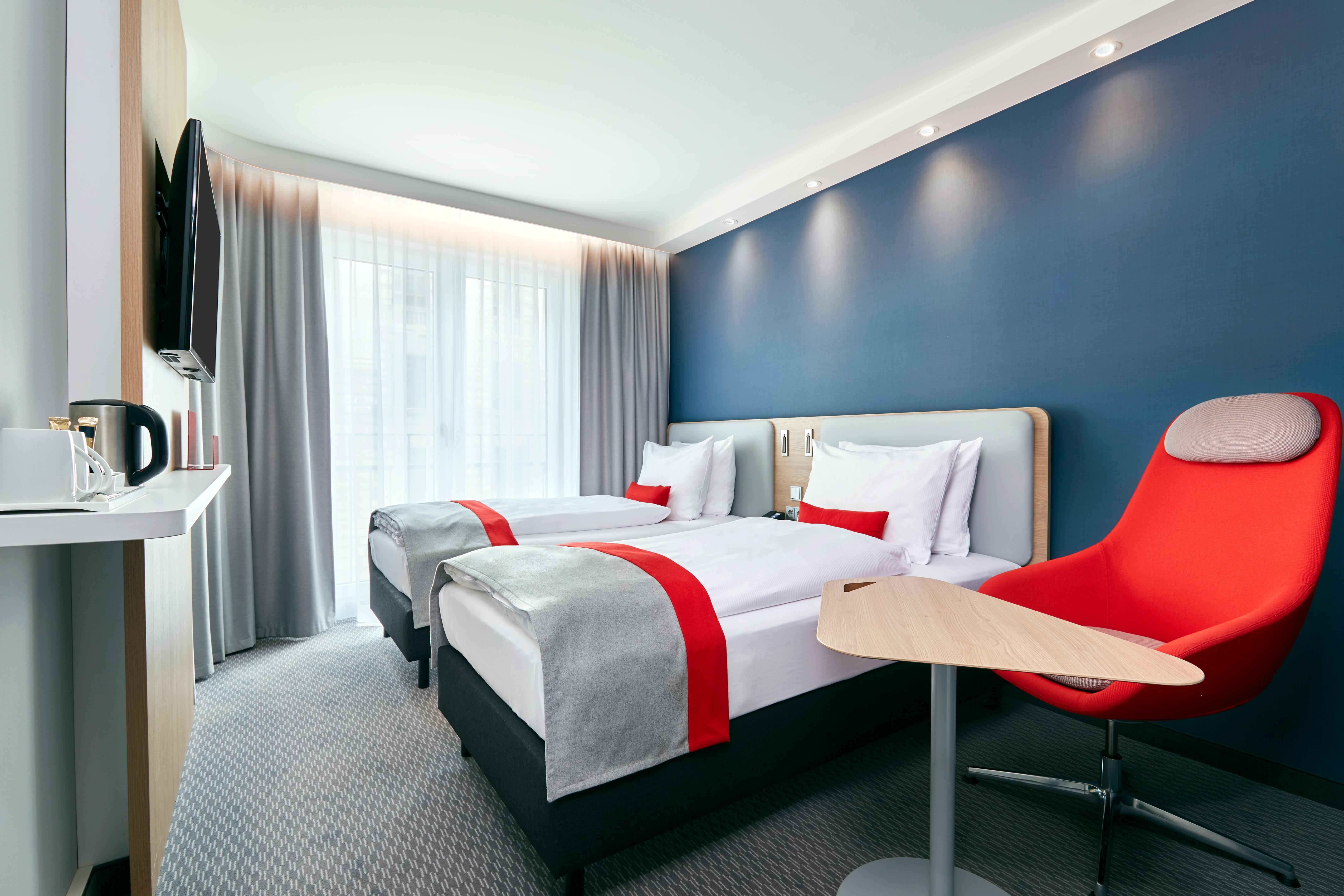 Holiday Inn Express - Berlin - Alexanderplatz By Ihg 3*