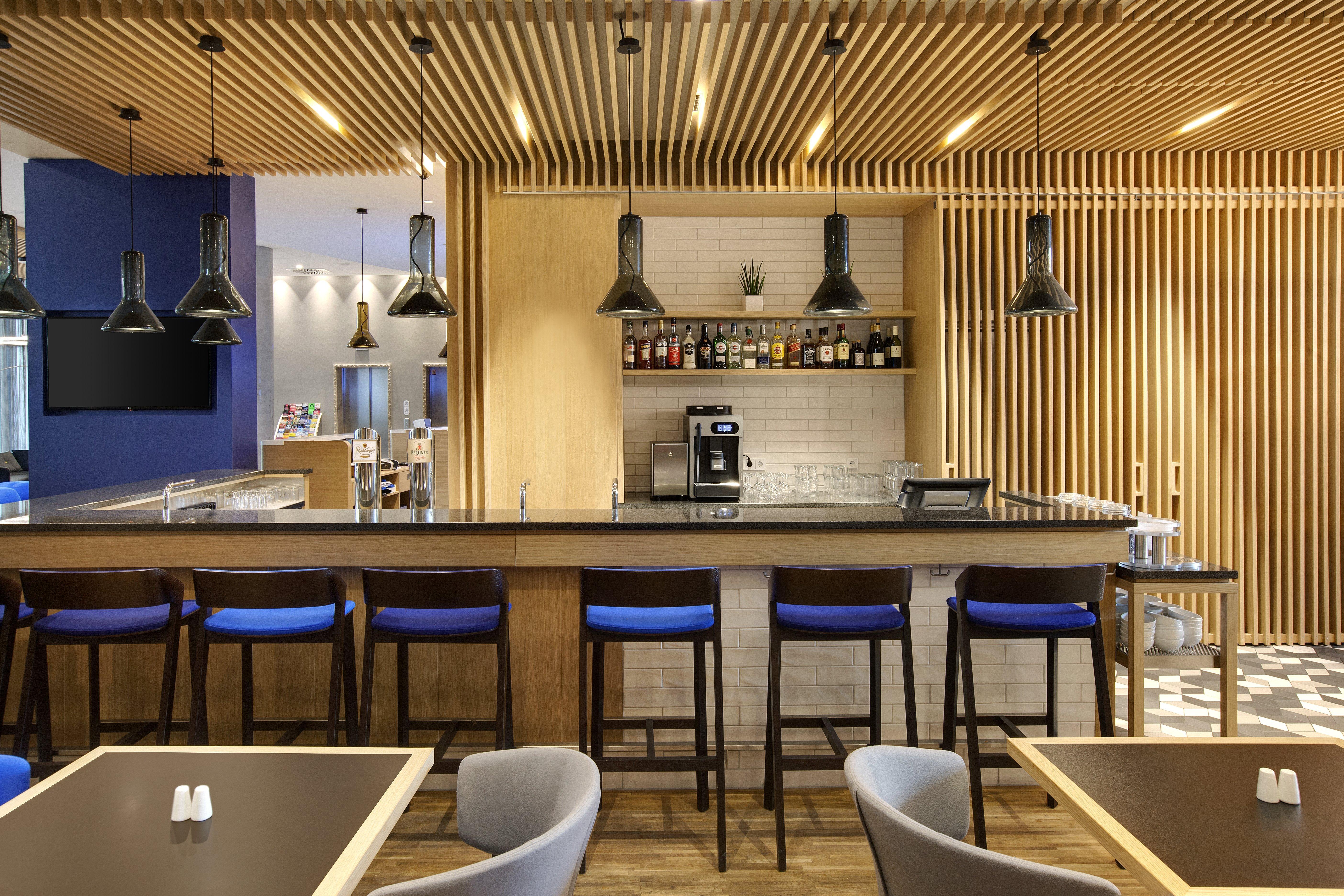 Holiday Inn Express - Berlin - Alexanderplatz By Ihg 3*