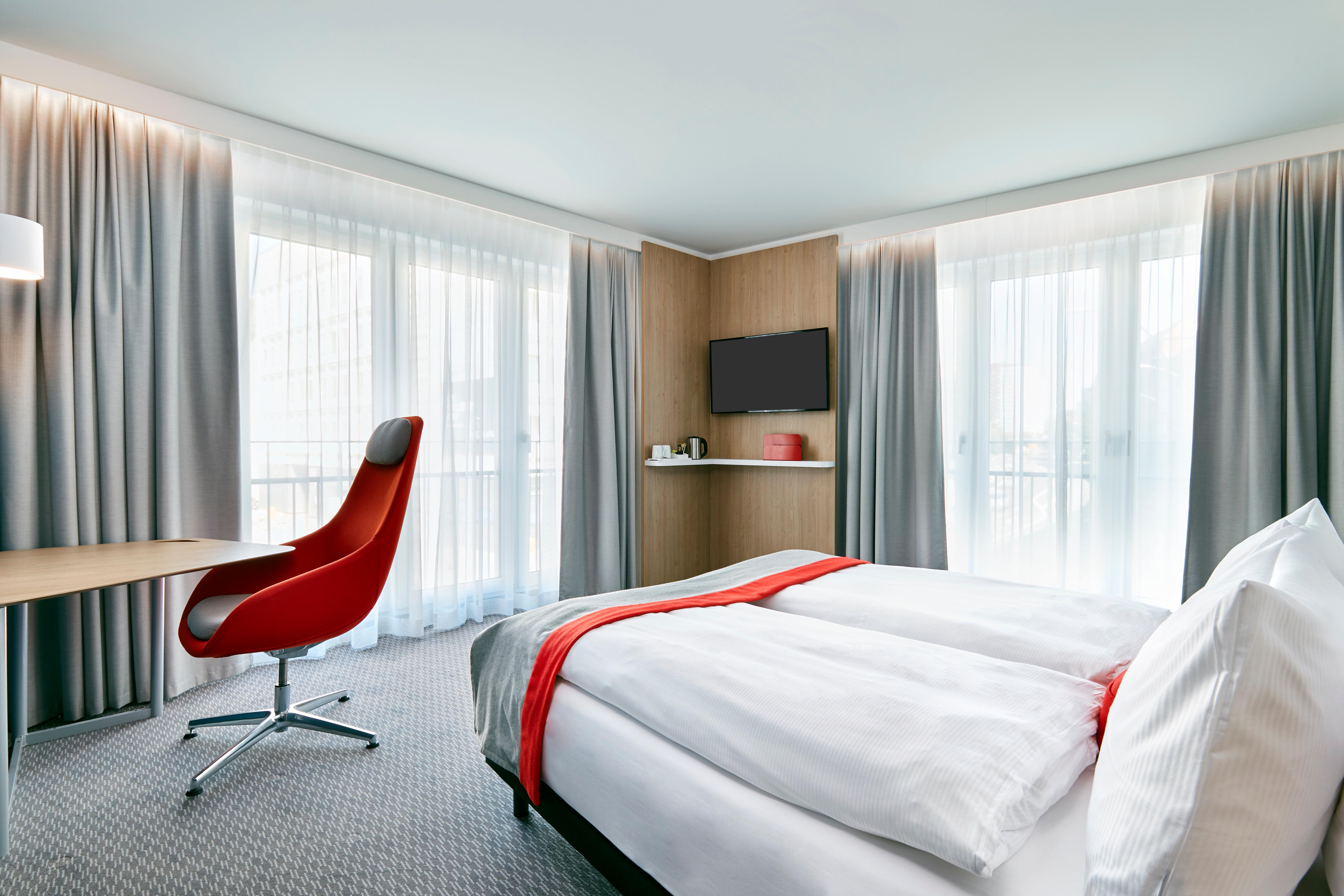 Hotel Holiday Inn Express - Berlin - Alexanderplatz By Ihg 3*