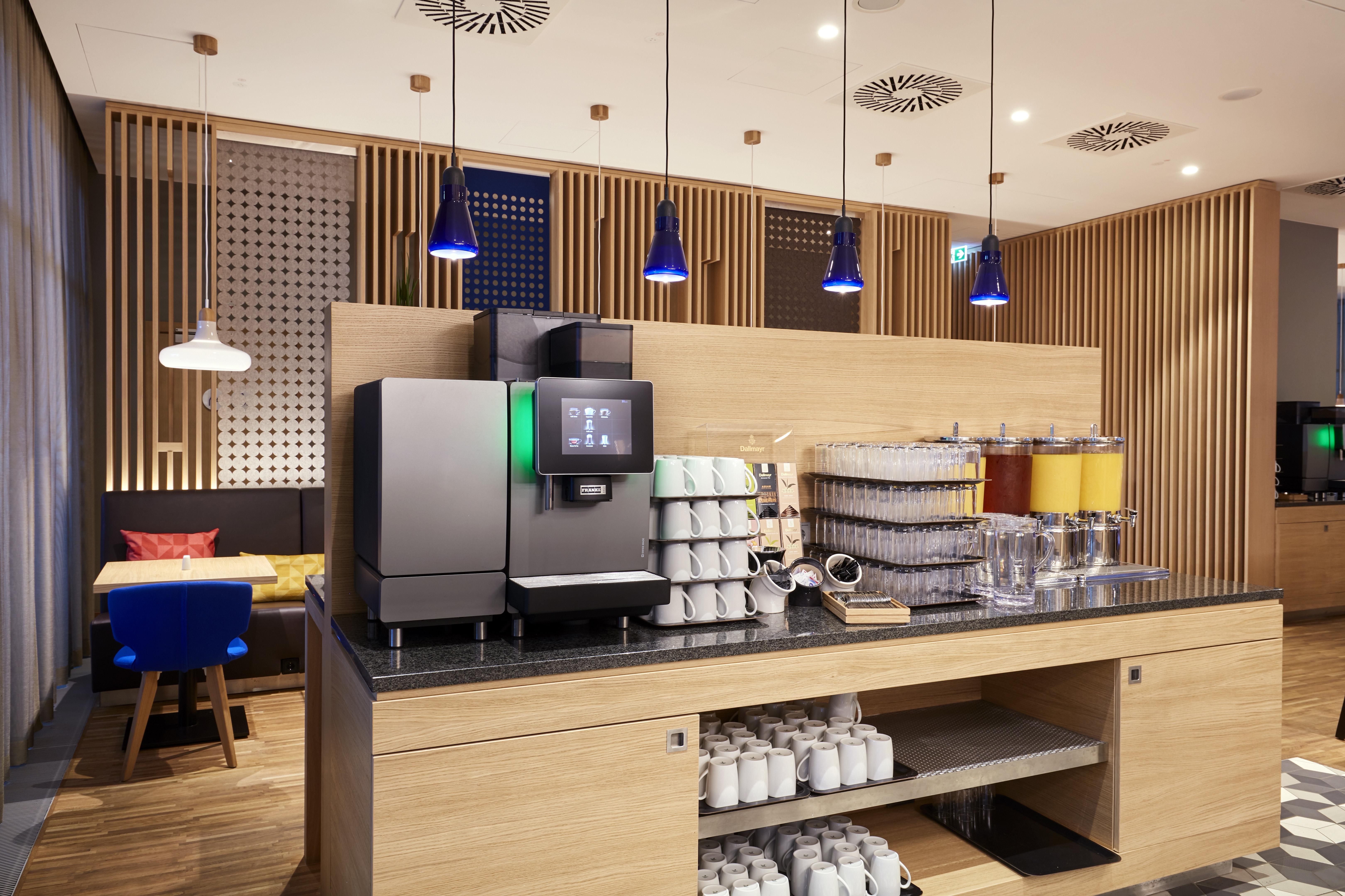 Holiday Inn Express - Berlin - Alexanderplatz By Ihg 3*